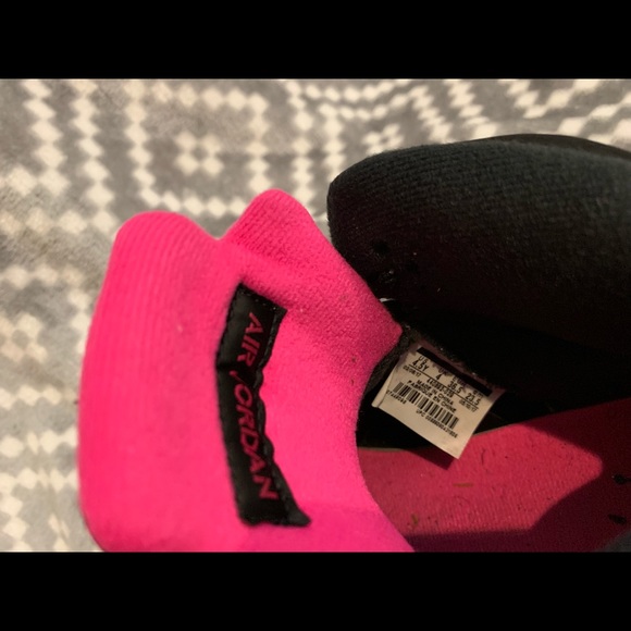 Sneakers - Picture 5 of 5